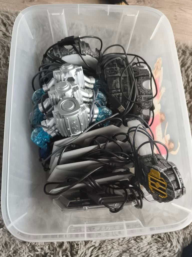 Diverse games, portals en figuren, 2 spelers, Zo goed als nieuw, Vanaf 7 jaar, Ophalen