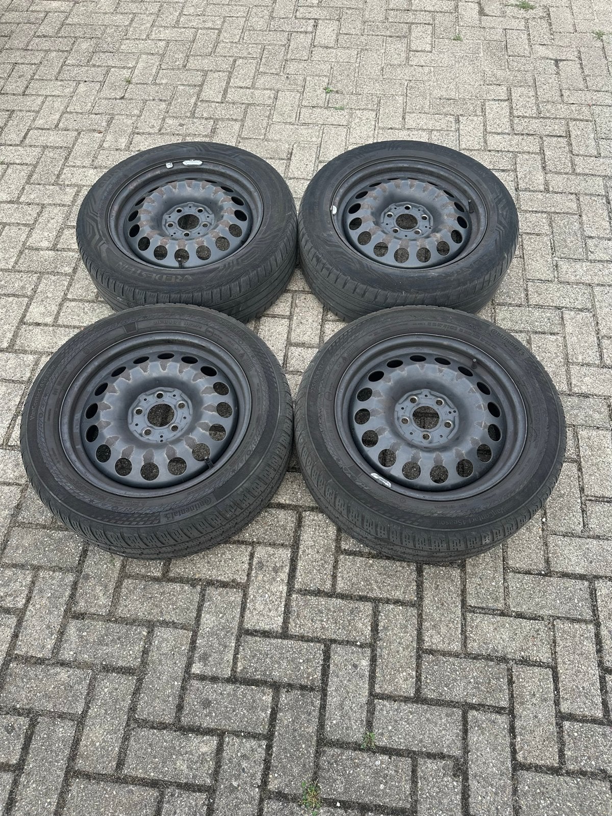Velgen met banden voor Mercedes Vito 114 (225/55 R17 C), Auto-onderdelen, Banden en Velgen, Ophalen, Banden en Velgen, 17 inch