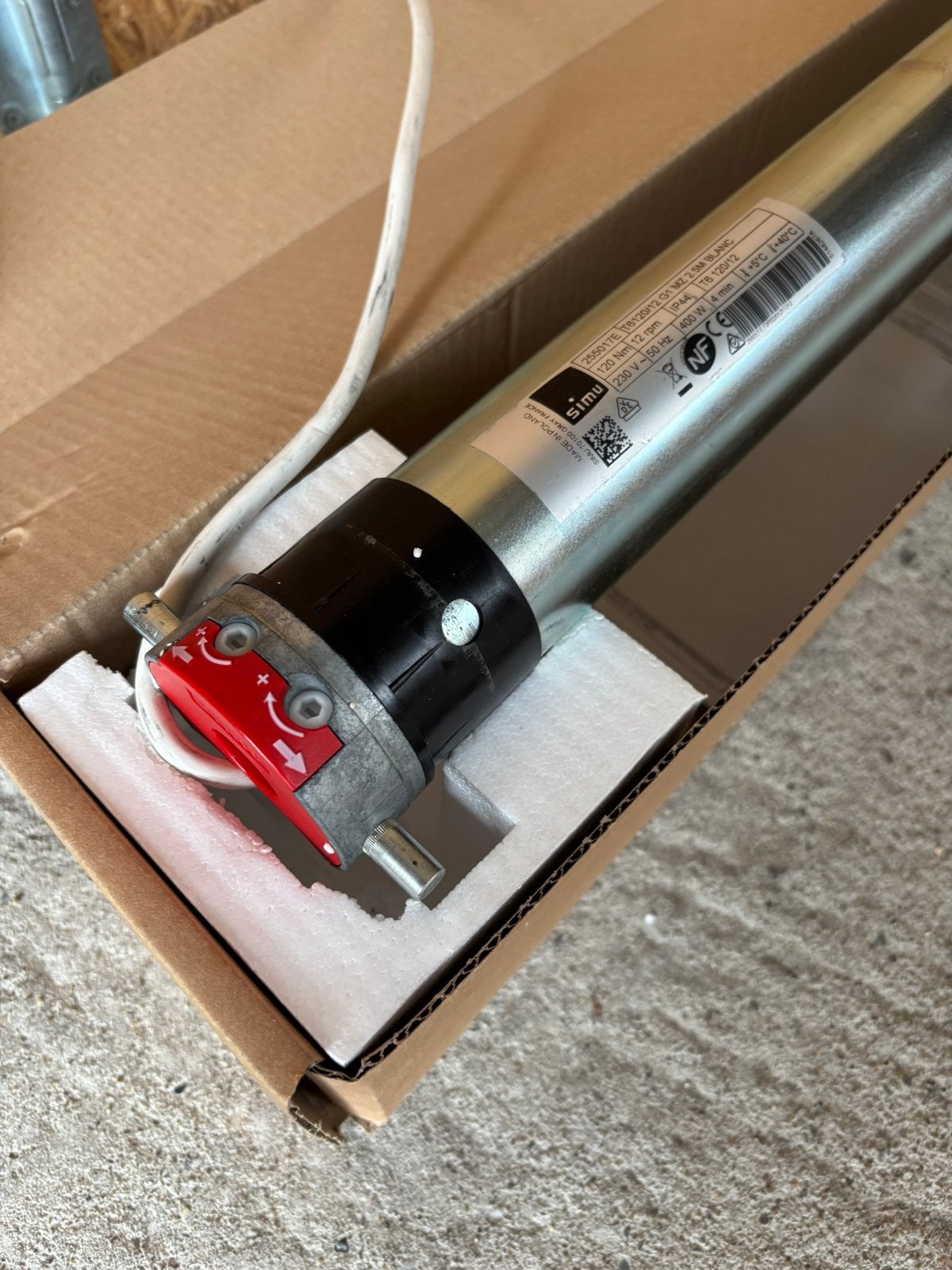 Buismotor, merk SIMU, 120 nm, nieuw in doos,, Doe-het-zelf en Verbouw, Ophalen, Nieuw, Wit, Minder dan 100 cm