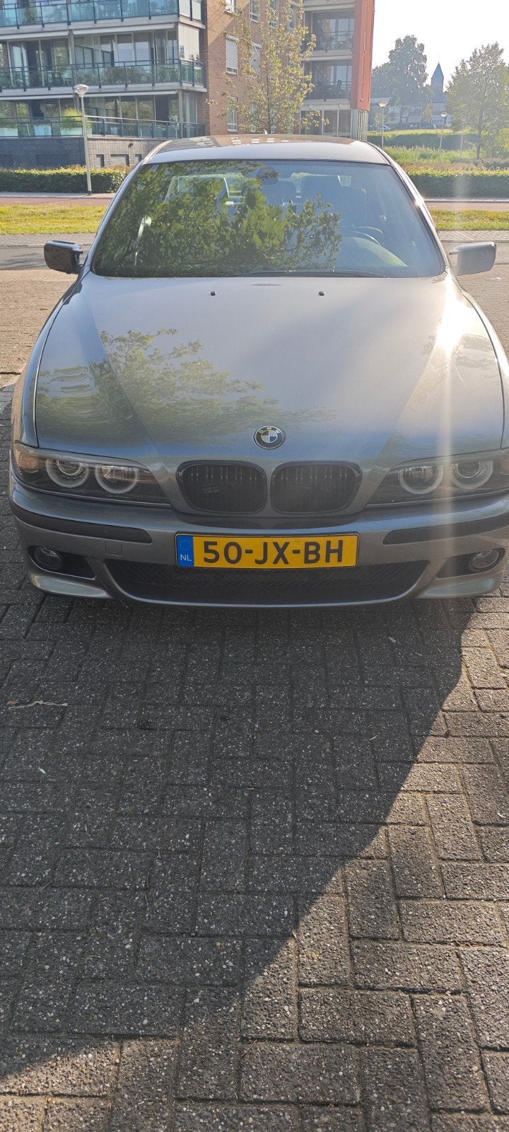 BMW E39 5-Serie 2.2 I 520 AUT 2002 Grijs youngtimer, Achterwielaandrijving, Zwart, 170 pk, Sedan