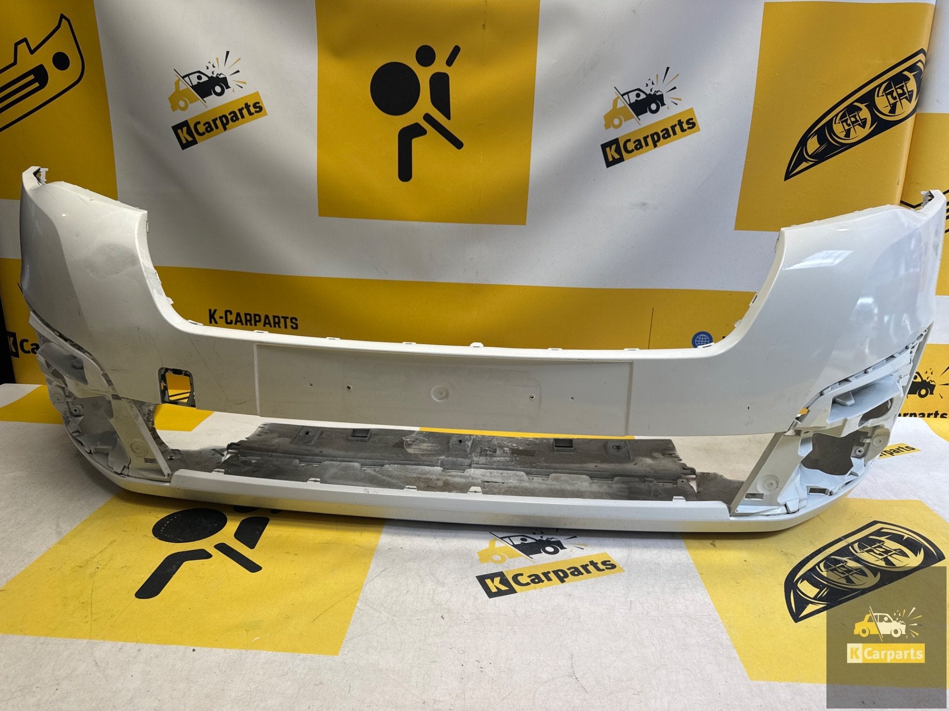 Bumper PEUGEOT PARTNER 4 CITROEN BERLINGO VOORBUMPER