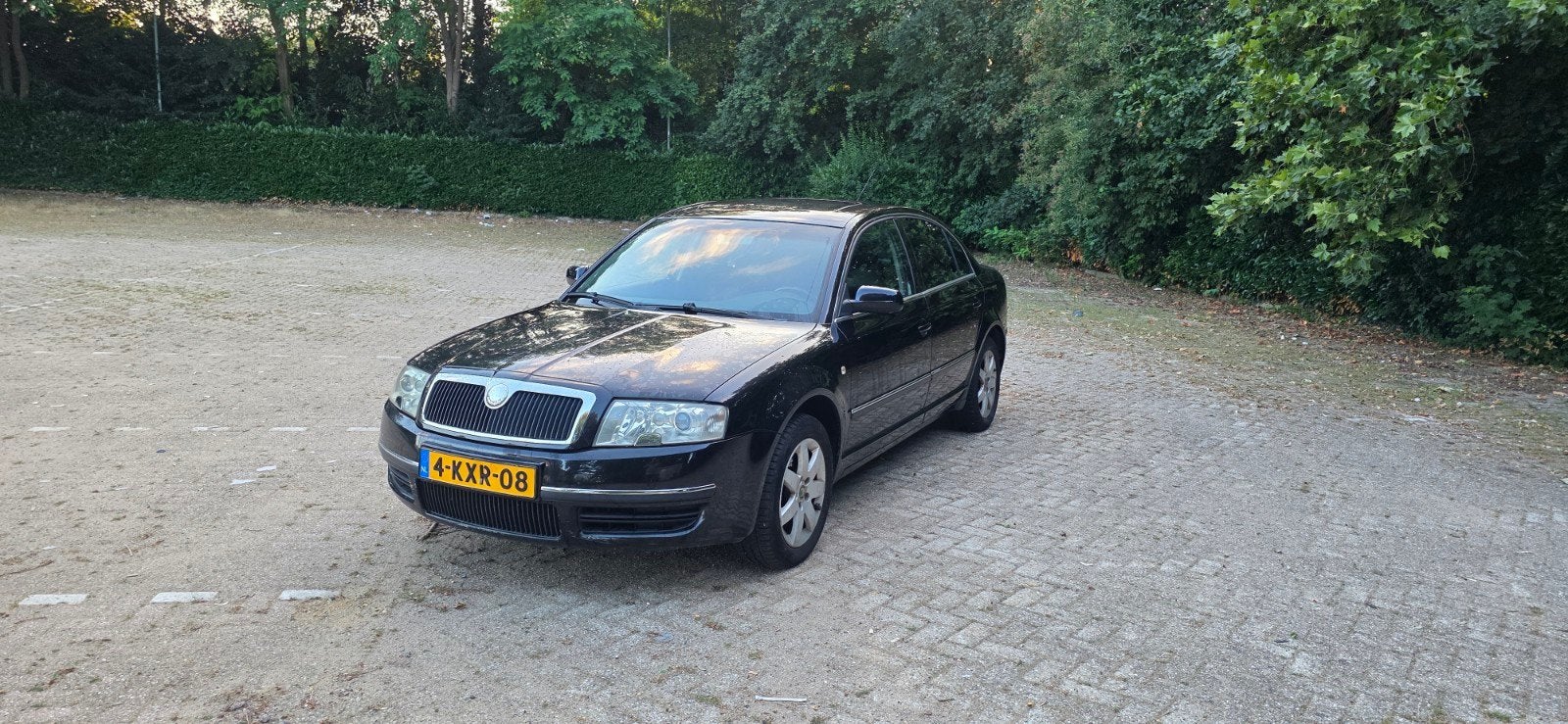 Skoda Superb 2.8 V6 142KW AUT 2004 Zwart, Auto's, Skoda, Particulier, Superb, ABS, Airbags, Airconditioning, Centrale vergrendeling