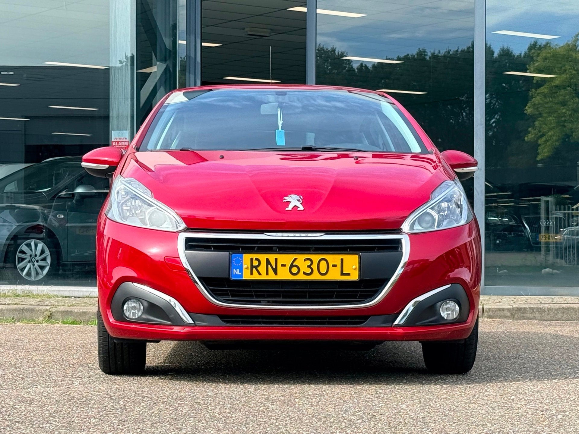 Peugeot 208 1.2 PureTech Blue Lionbj 2018 5-deurs airco Reim, Auto's, Voorwielaandrijving, Gebruikt, 1199 cc, 82 pk