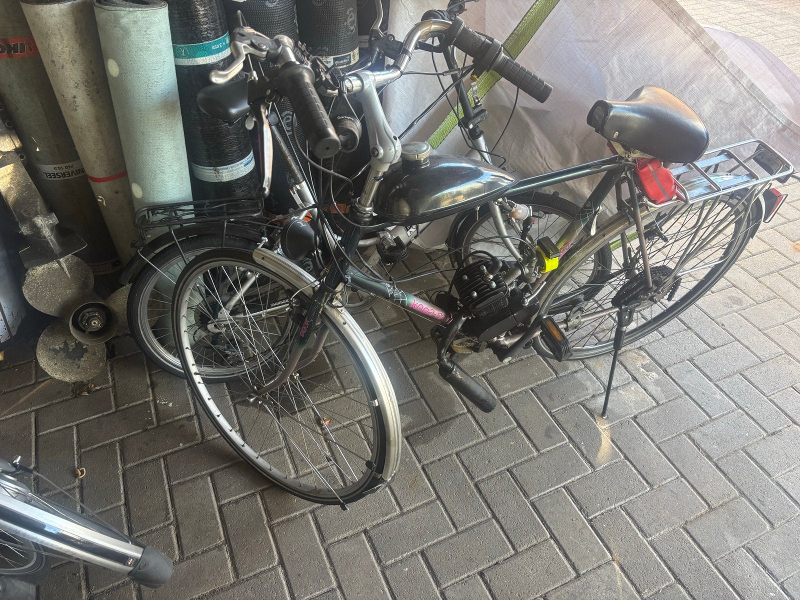 Fiets met motor - Ketting en uitlaat defect, Fietsen en Brommers, Ophalen, Gebruikt, Maximaal 25 km/u