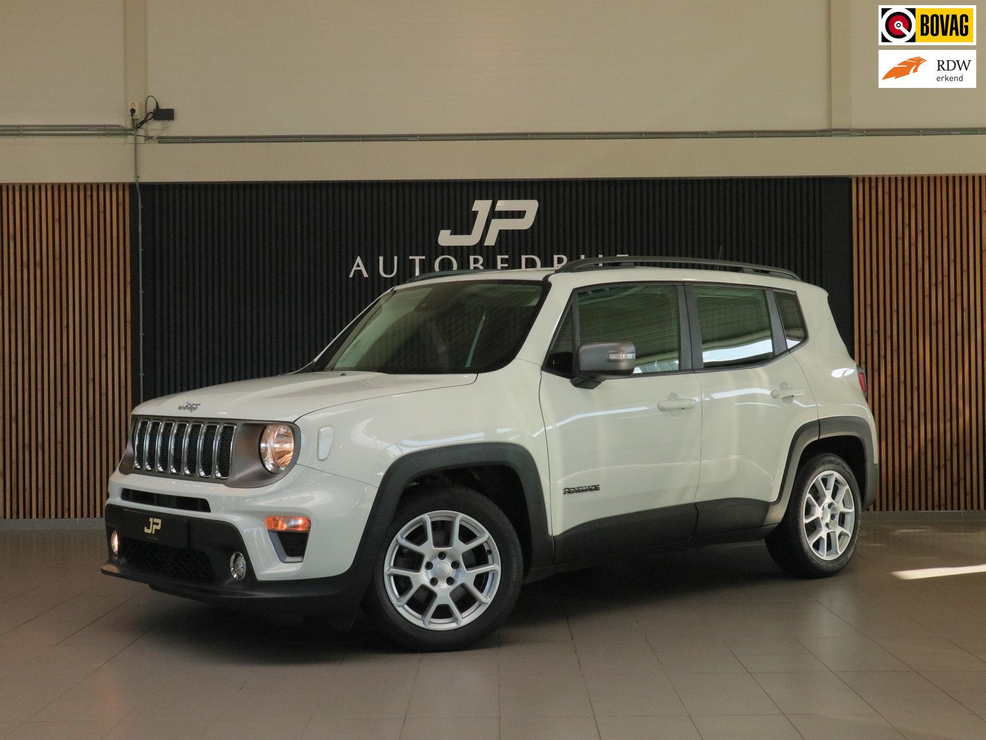 Jeep RENEGADE 1.3T DDCT Limited | AUTOMAAT | CARPLAY | STOEL, Auto's, Gebruikt, 4 cilinders, Bedrijf, 600 kg