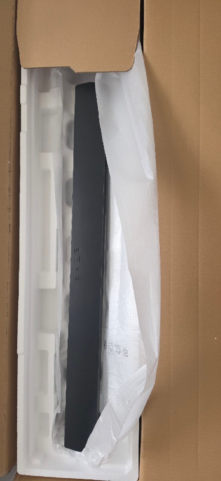 Samsung soundbar B-series HW-B650F (2025) plus rear speakers, Ophalen of Verzenden, Zo goed als nieuw