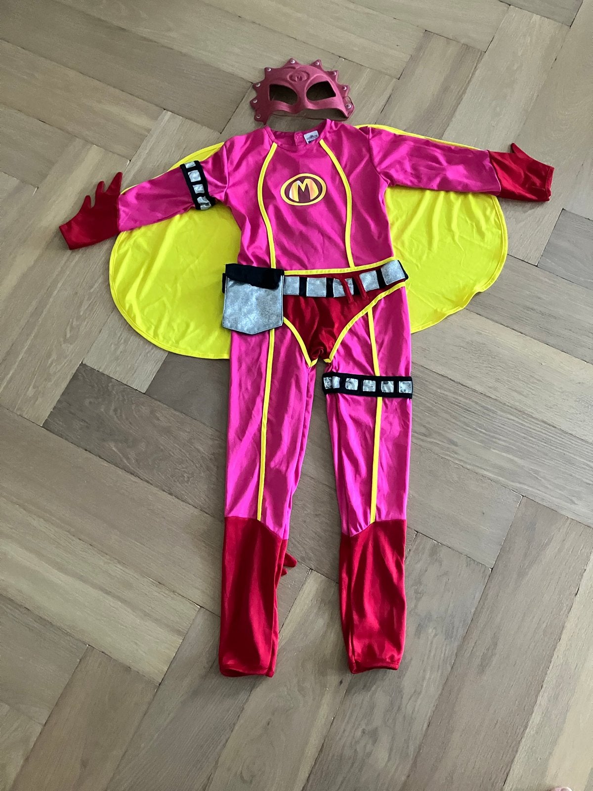 Mega Mindy pak 6-8 jaar hele goede staat! Met masker, Ophalen of Verzenden, Zo goed als nieuw, Meisje