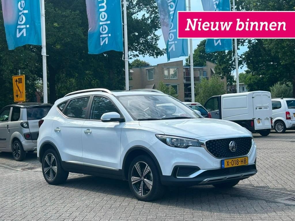 Mg ZS Luxury 45 kWh - Panorama, Carplay, Camera, Leer, Stoel, Auto's, MG, 45 kWh, Gebruikt, 143 pk, Met garantie (alle)