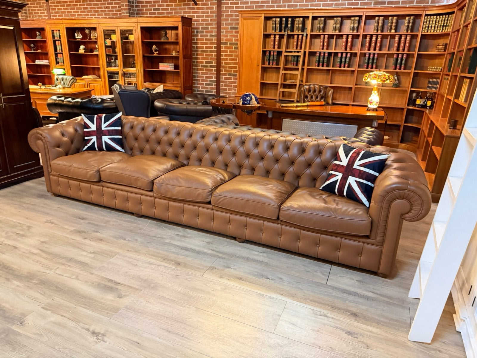 Originele XXL Chesterfield Bank | 5-Zits cognac