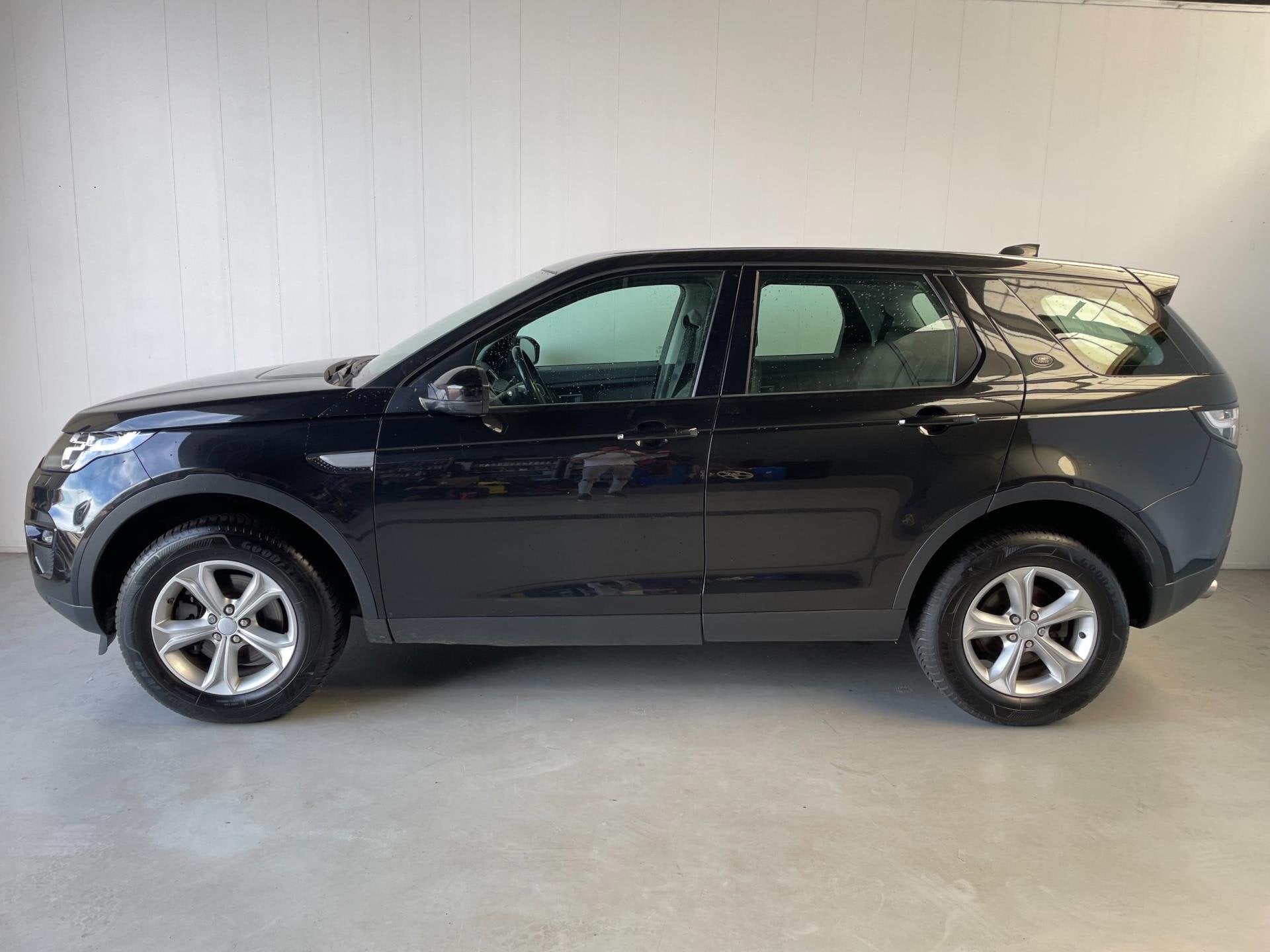 Land Rover Discovery Sport 2.0 TD4 Leer Navi Xenon (DISTRIBU, Automaat, Gebruikt, 150 pk, Discovery Sport