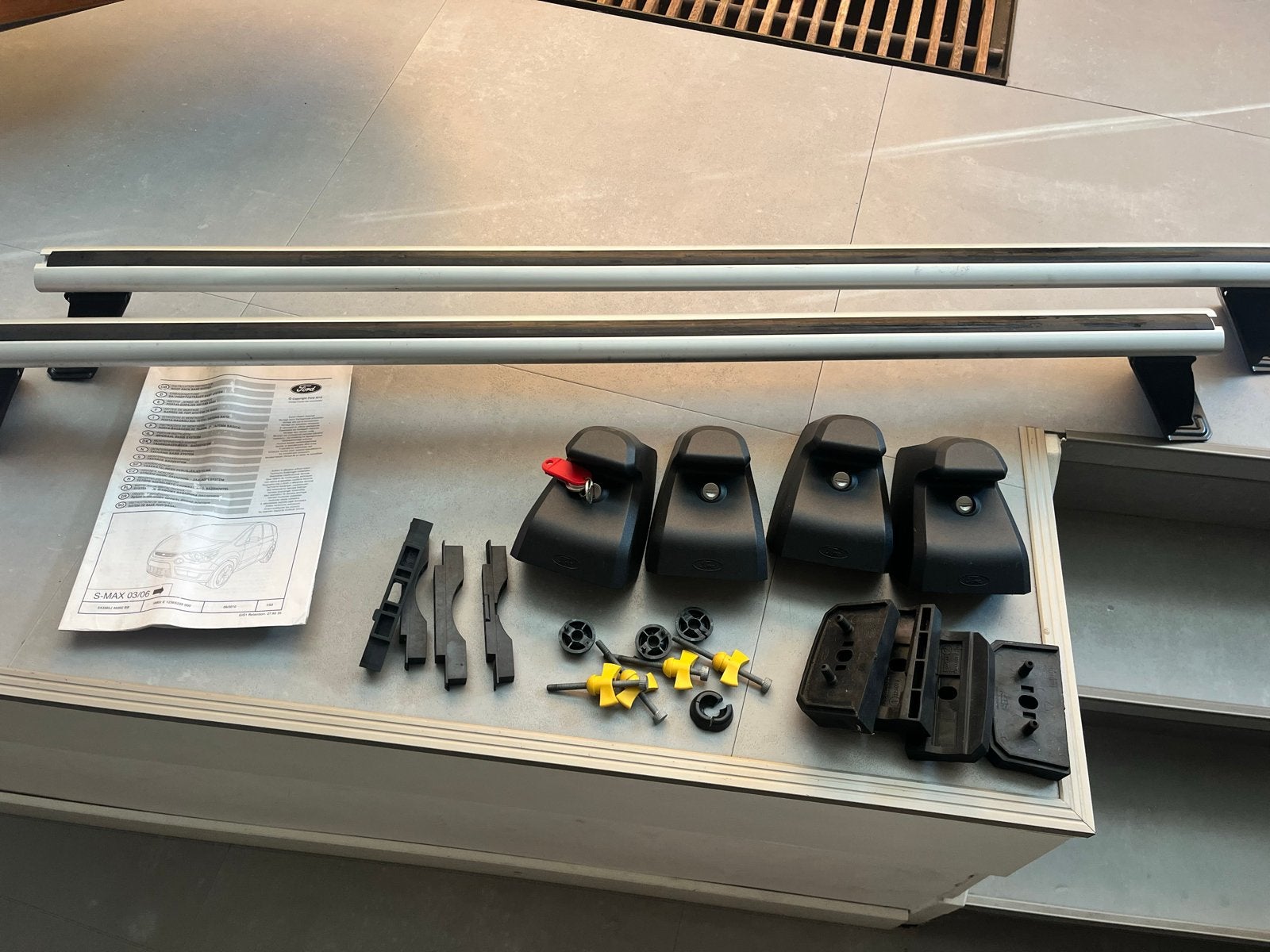 Ford S-Max 03/06 dakdragers met 3 sleutels en handleiding, Ophalen of Verzenden, Gebruikt