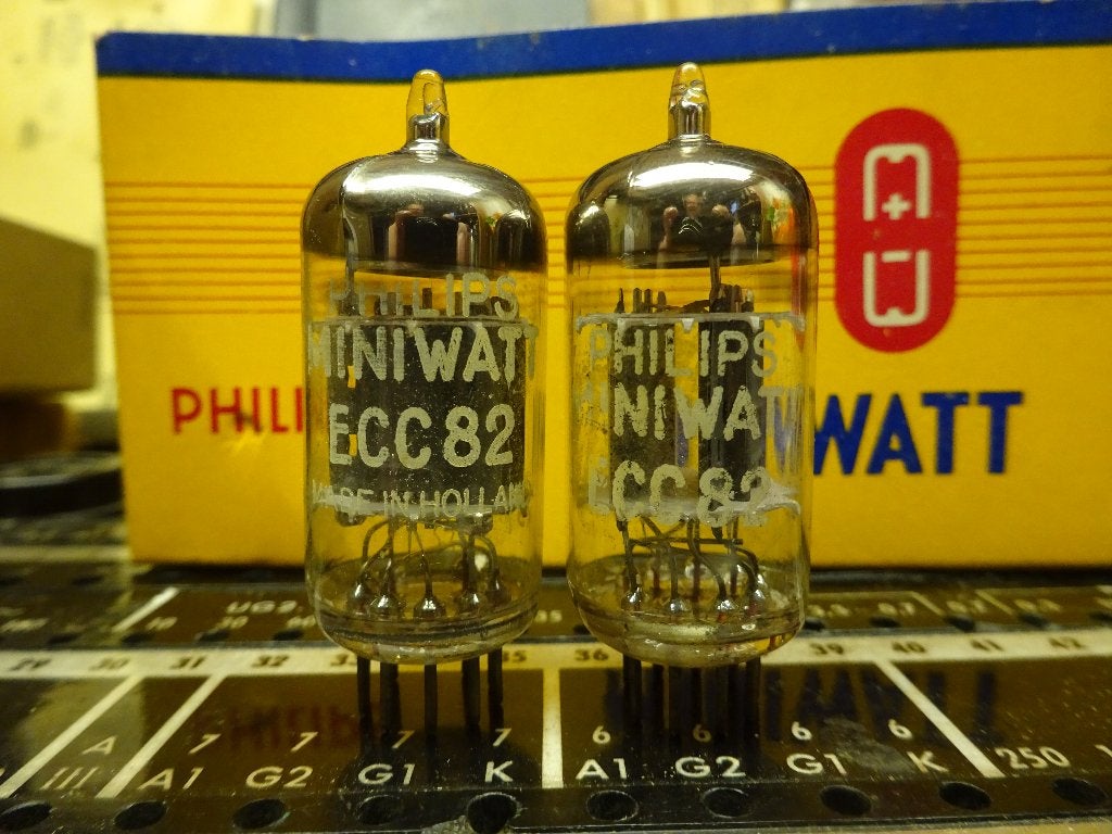 matched paartje ECC82 / 12AU7 van philips miniwatt ., Ophalen of Verzenden, Buis of Buizen