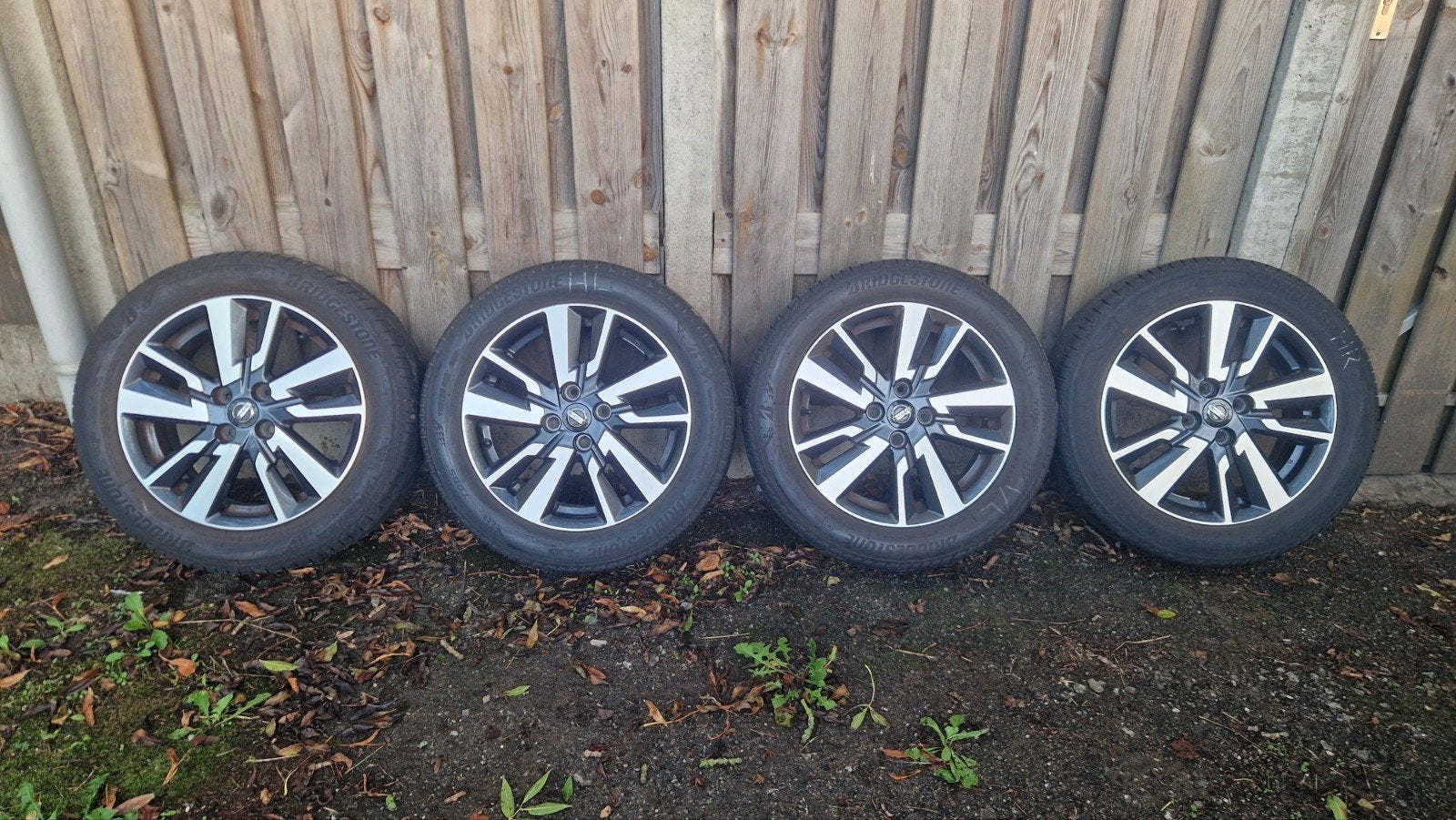 Nissan Micra 16 inch Velgen bi-color bridgestone zomerset, Auto-onderdelen, Ophalen, Gebruikt, 16 inch, Banden en Velgen