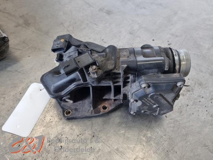 EGR Klep van een Opel Vivaro, Gebruikt, -, -, Opel