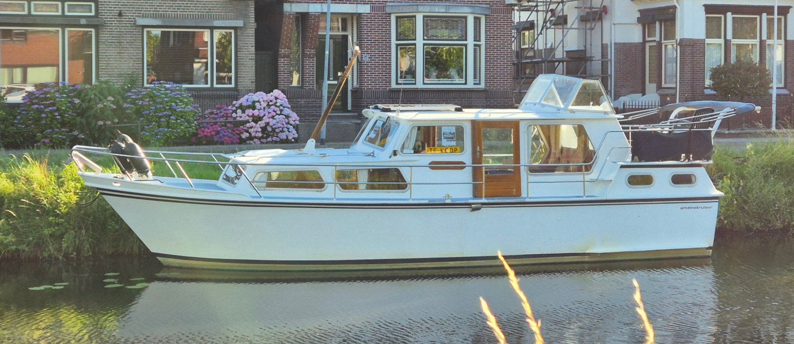 Smelne Kruiser 1020 AK (1979), 10 m, Binnenboordmotor, 85 cm, Walstroom