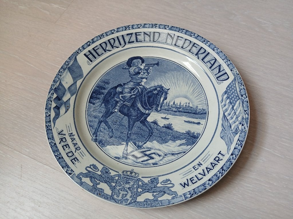 Keramisch bord Herrijzend Nederland (PERFECTE STAAT), Ophalen of Verzenden