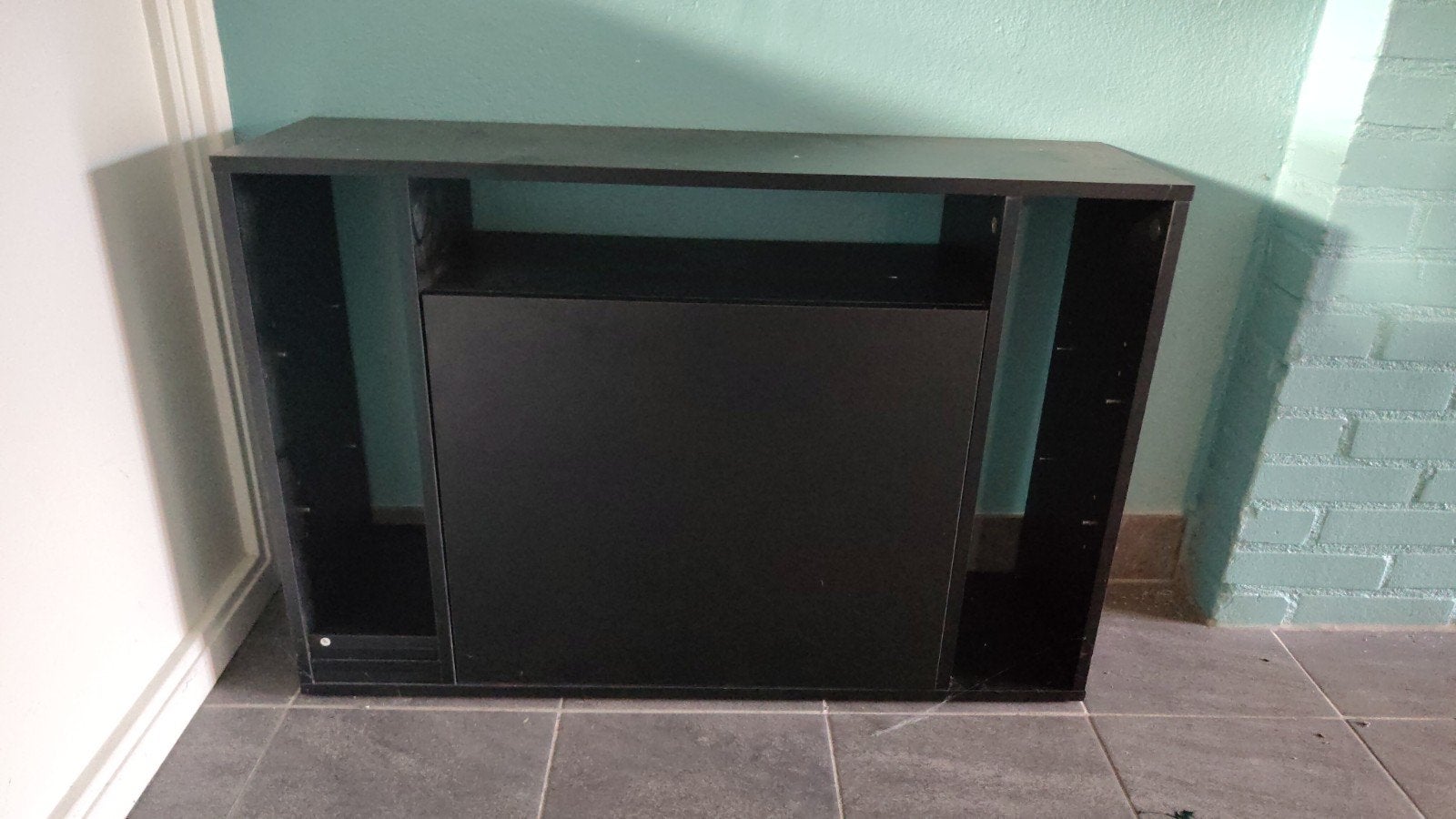 gratis muur kastje met uitklapbaar bureau, Ophalen