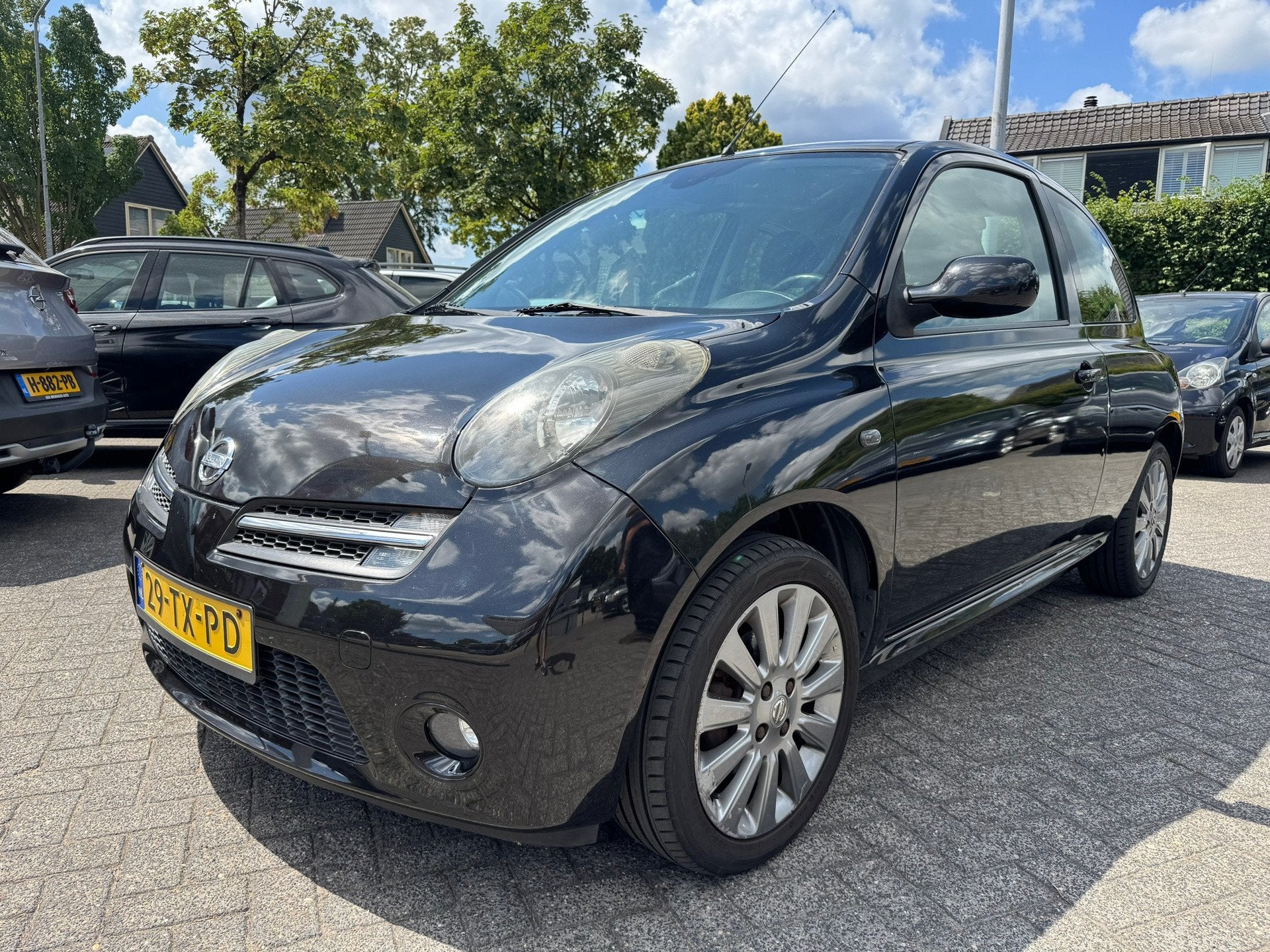 Nissan Micra 1.6 160SR 110pk,Apk 10/7/27,Clima,Elek-pakket,N, Auto's, Voorwielaandrijving, 15 km/l, 4 cilinders, Zwart