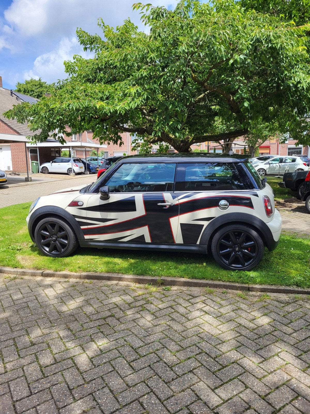 Mini 1.6 16V Cooper 2007 Wit, Auto's, Voorwielaandrijving, 750 kg, 4 cilinders, 4 stoelen