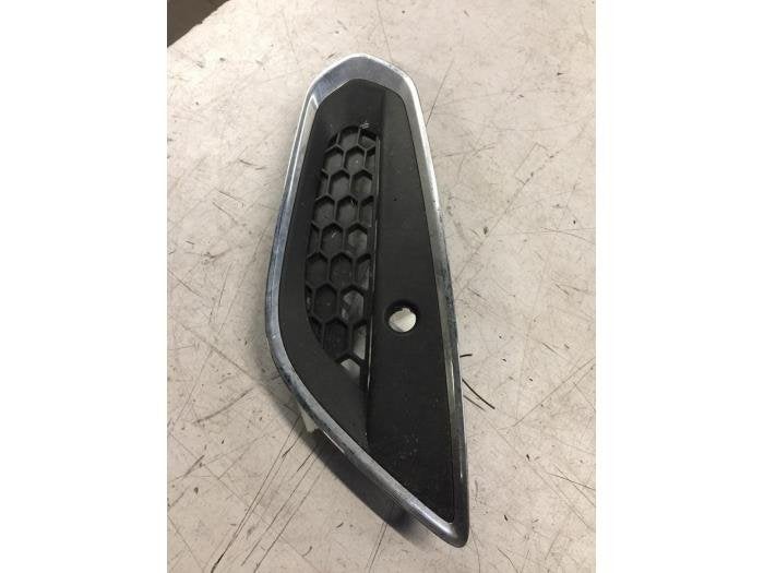 Bumper Rooster van een Volvo V60, Gebruikt, -, -, Ophalen of Verzenden