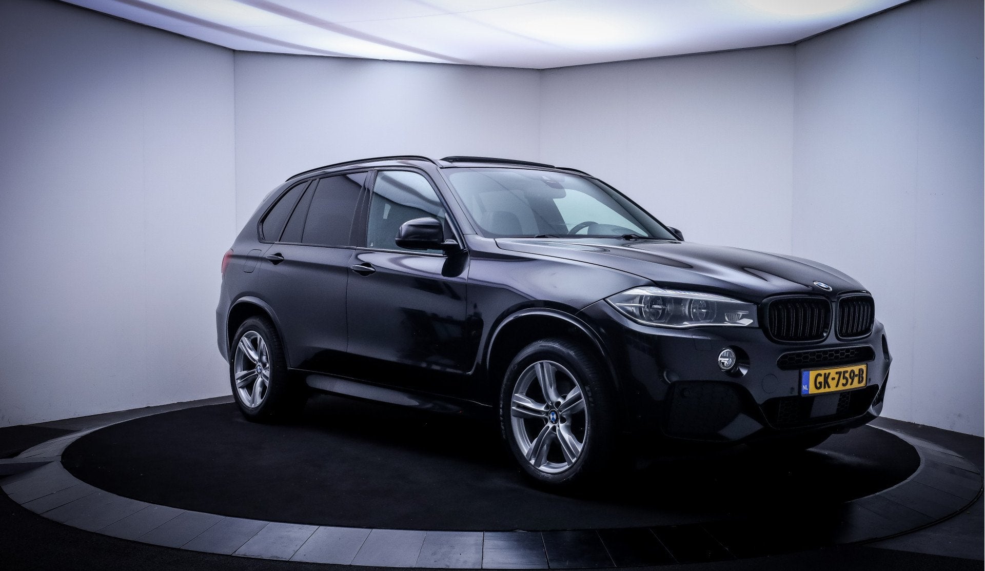 BMW X5 30dA 7p M-SPORT High Executive PANO | HEAD UP | ACC |, Auto's, Dealer onderhouden, Gebruikt, 2993 cc, 7 stoelen