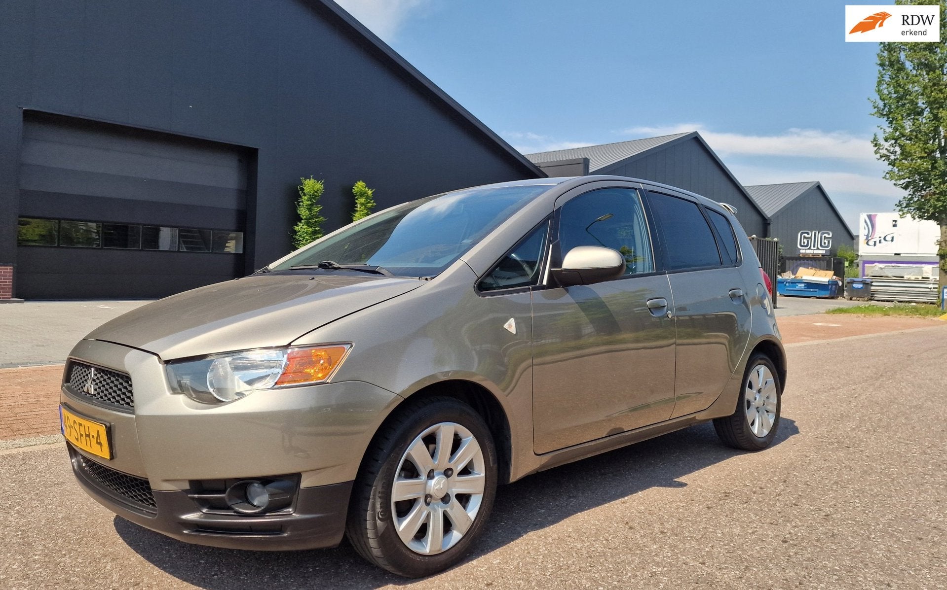 Mitsubishi Colt 1.3 Edition Two AIRCO CRUISE 2 X SLEUTELS, Voorwielaandrijving, Euro 5, Gebruikt, 31 €/maand