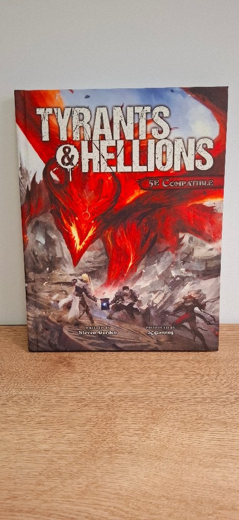 Tyrants & Hellions 5E Compatible Hardcover RPG, Hobby en Vrije tijd, Onbekend, Overige soorten, Ophalen of Verzenden, Zo goed als nieuw