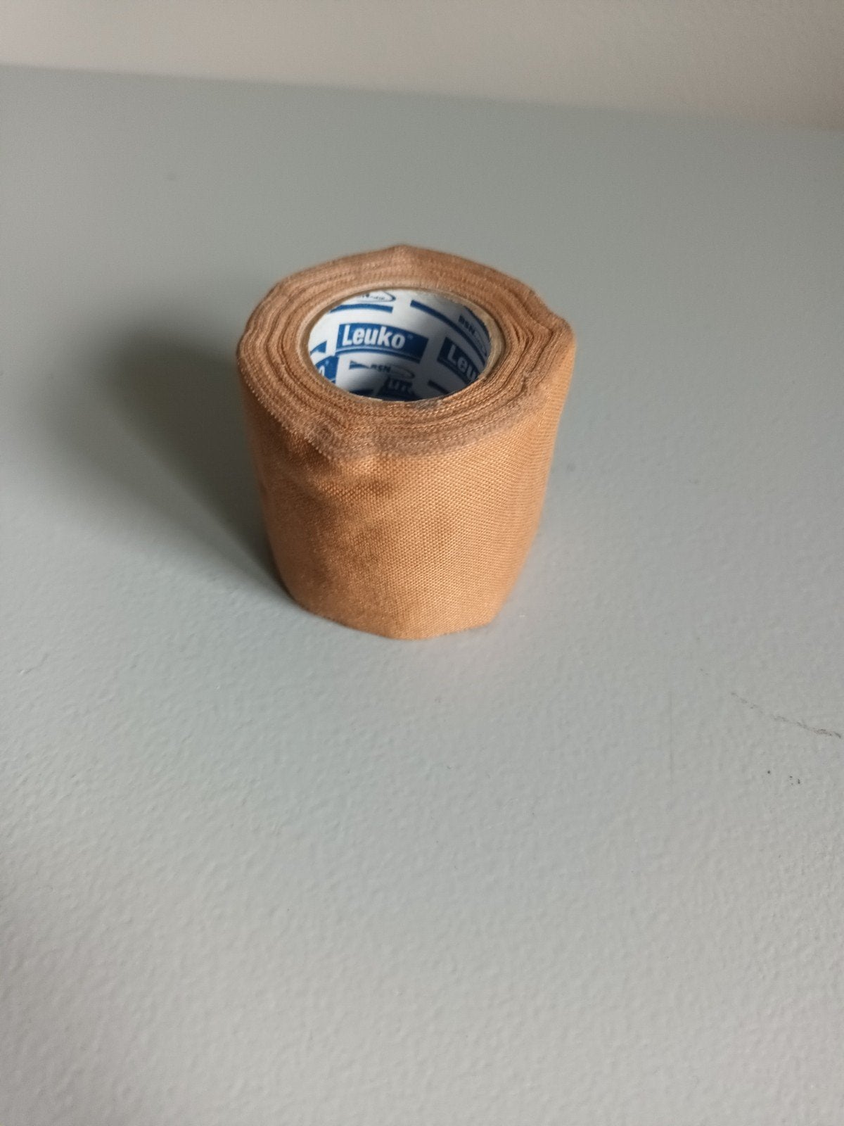 Rol rolletje Leuko tape 3.75 cm huidskleur, Ophalen of Verzenden, Gebruikt