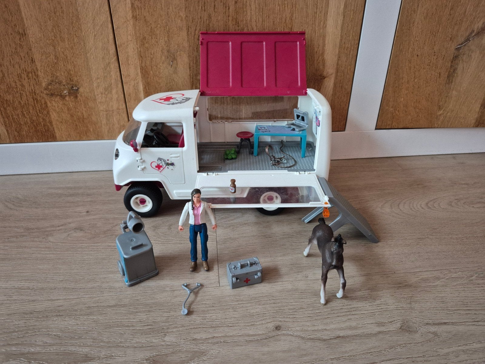 Schleich Horse Club Dierenarts Mobiele Praktijk, Ophalen of Verzenden, Gebruikt, Jongen of Meisje