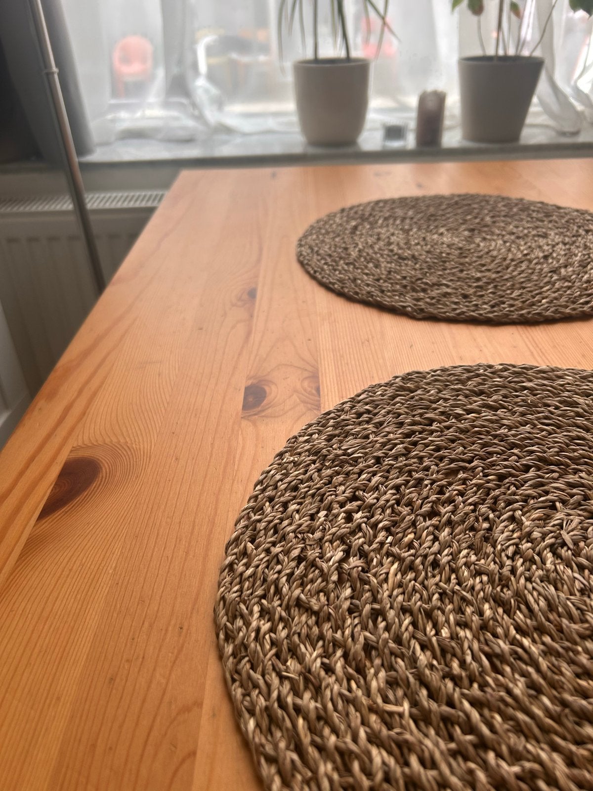 Houten eettafel met witte poten, Ophalen, Gebruikt, 100 tot 150 cm, 50 tot 100 cm