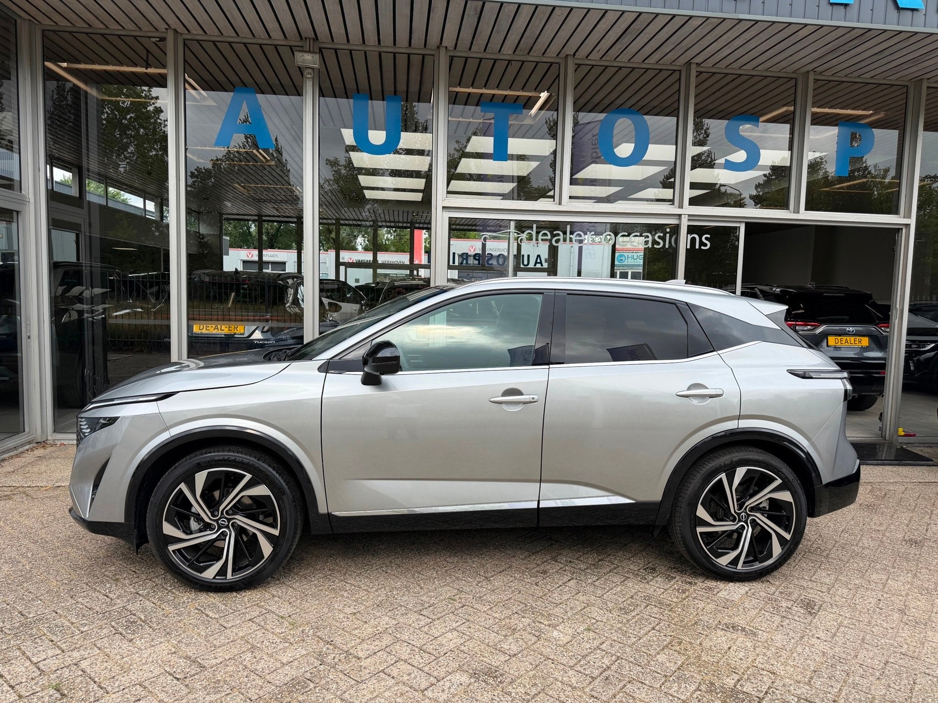 Nissan Qashqai 1.3 MHEV Xtronic Tekna Plus 158PK /PANORAMADA, Gebruikt, Zwart, 4 cilinders, Bedrijf
