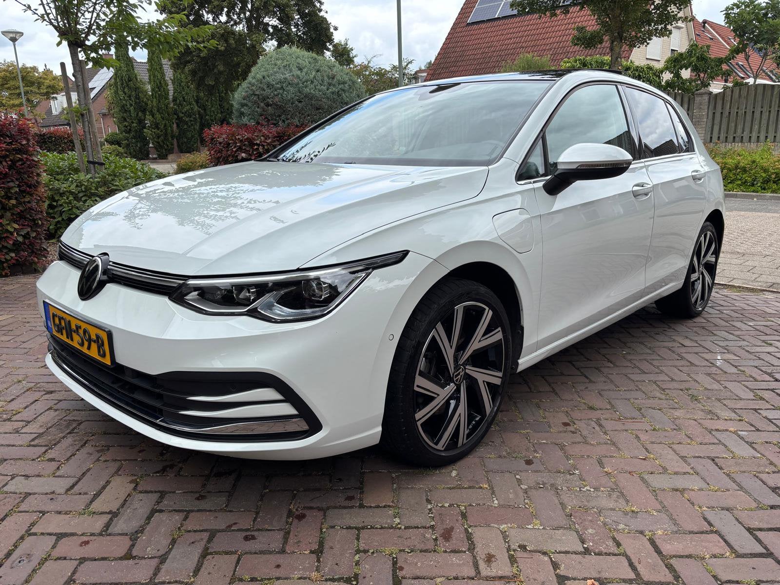 Volkswagen Golf 1.4 Ehybrid 204pk DSG 2022 Wit, 1490 kg, Zwart, Verblindingsvrij grootlicht, Alcantara