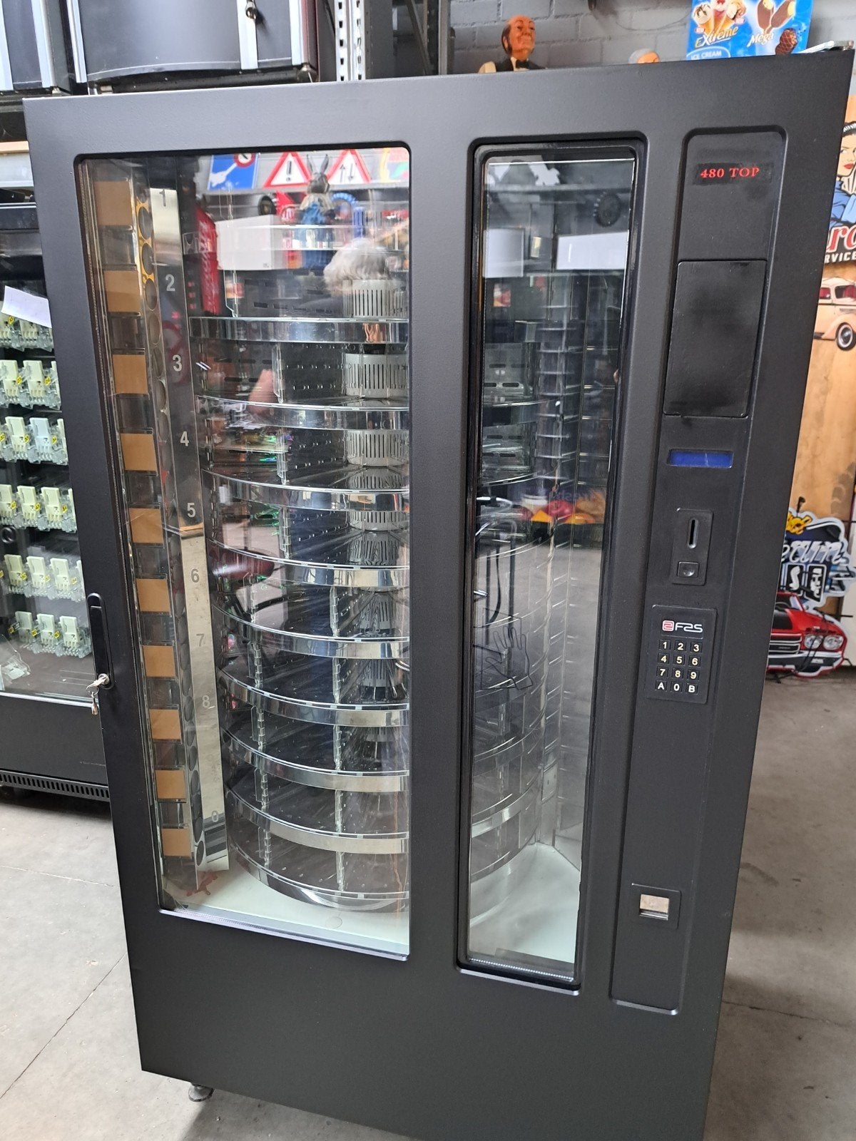 Fas groente / zuivel / sandwich automaat gekoeld, Ophalen