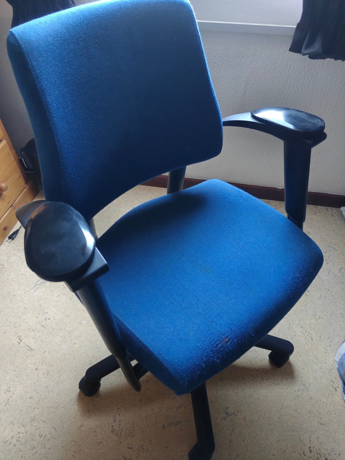 BMA Axia ergonomisch bureaustoel, Huis en Inrichting, Ophalen, Gebruikt, Blauw, Bureaustoel
