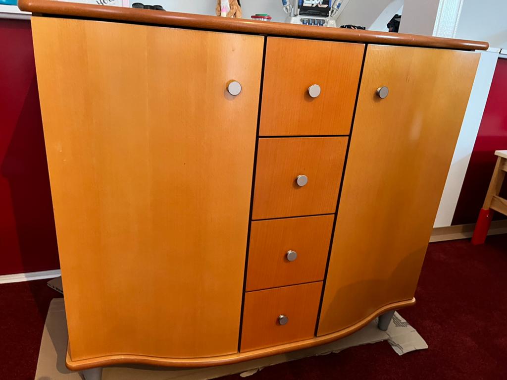 Kersen commode van Babypark Kesteren, Ophalen, 50 tot 70 cm, Voetruimte, 100 cm of meer