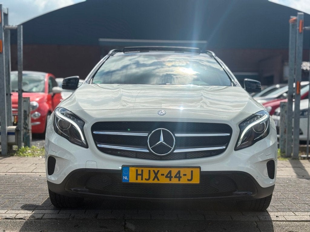 Mercedes-Benz GLA-klasse 200 d Score | Panoramadak | LED | 1, Auto's, Mercedes-Benz, 136 pk, Gebruikt, 4 cilinders, 1435 kg