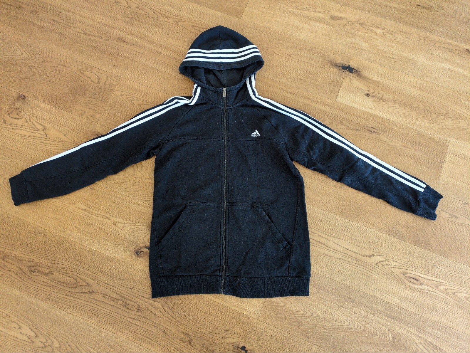 Adidas vest met capuchon - Maat 176, Adidas, Gebruikt, Jongen of Meisje, Trui of Vest