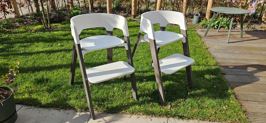 Stokke Steps kinderstoelen wit met grijze poten, Ophalen of Verzenden, Gebruikt, Meegroeistoel
