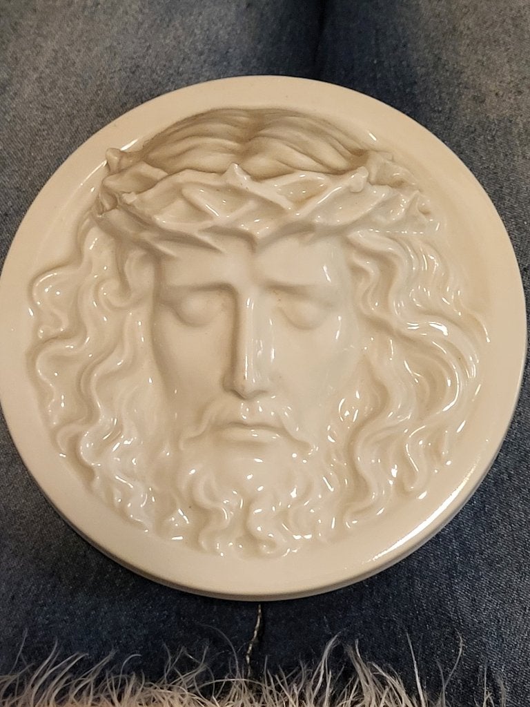 Christus wand plaquette roomkleurig geglazuurd, Antiek en Kunst, Ophalen of Verzenden