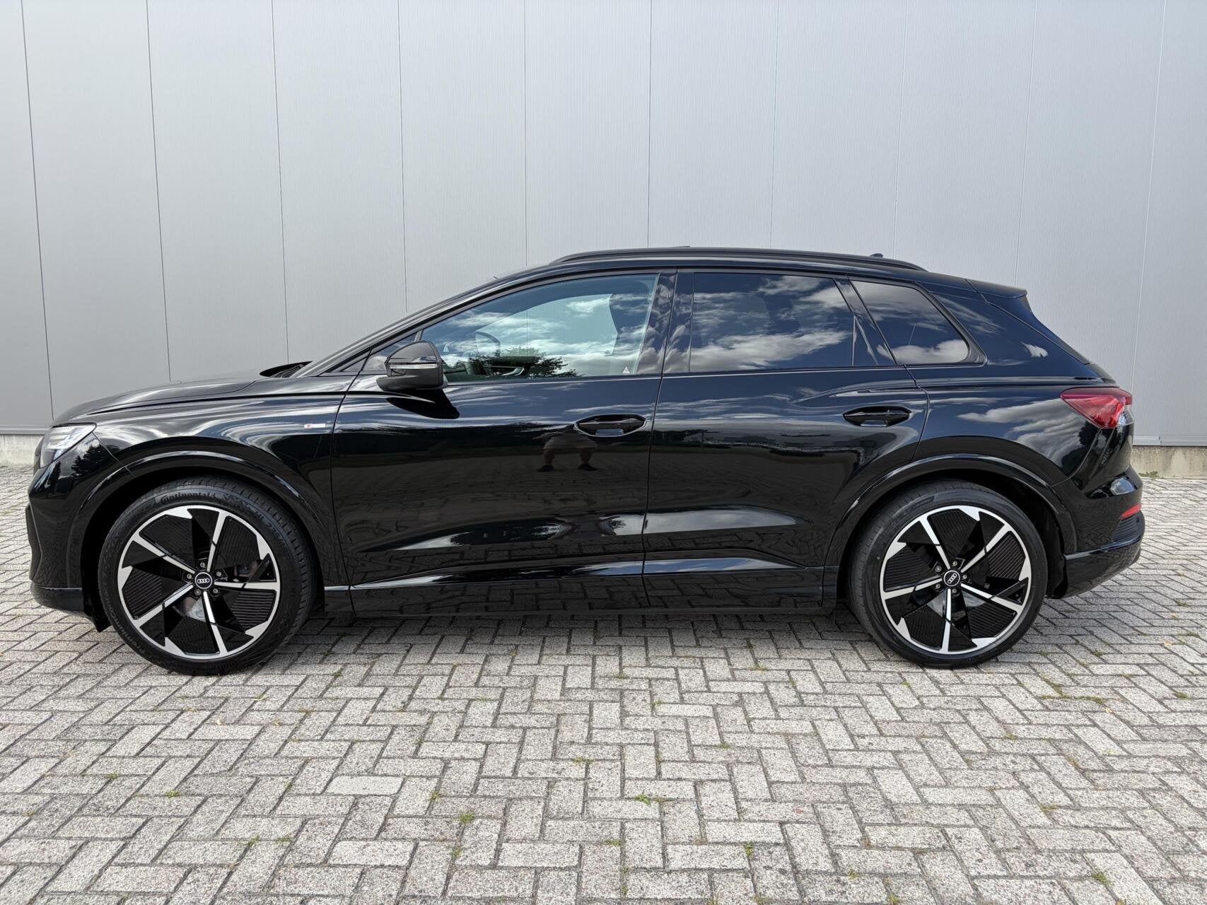 Audi Q4 e-tron 40 Launch edition S Competition 77 kWh Dealer, Automaat, Automatische klimaatregeling, Achterwielaandrijving, Gebruikt