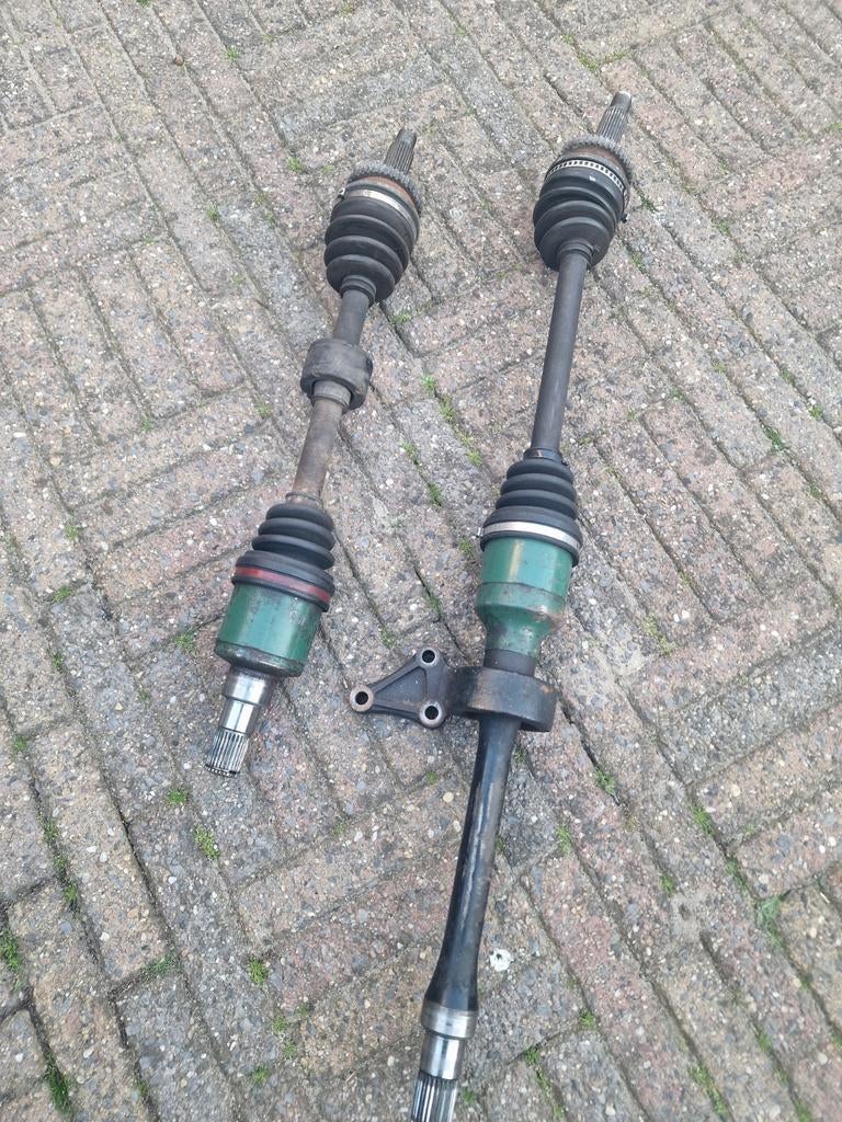 Suzuki Liana aandrijfas - links en rechts, Auto-onderdelen, Ophalen, Suzuki