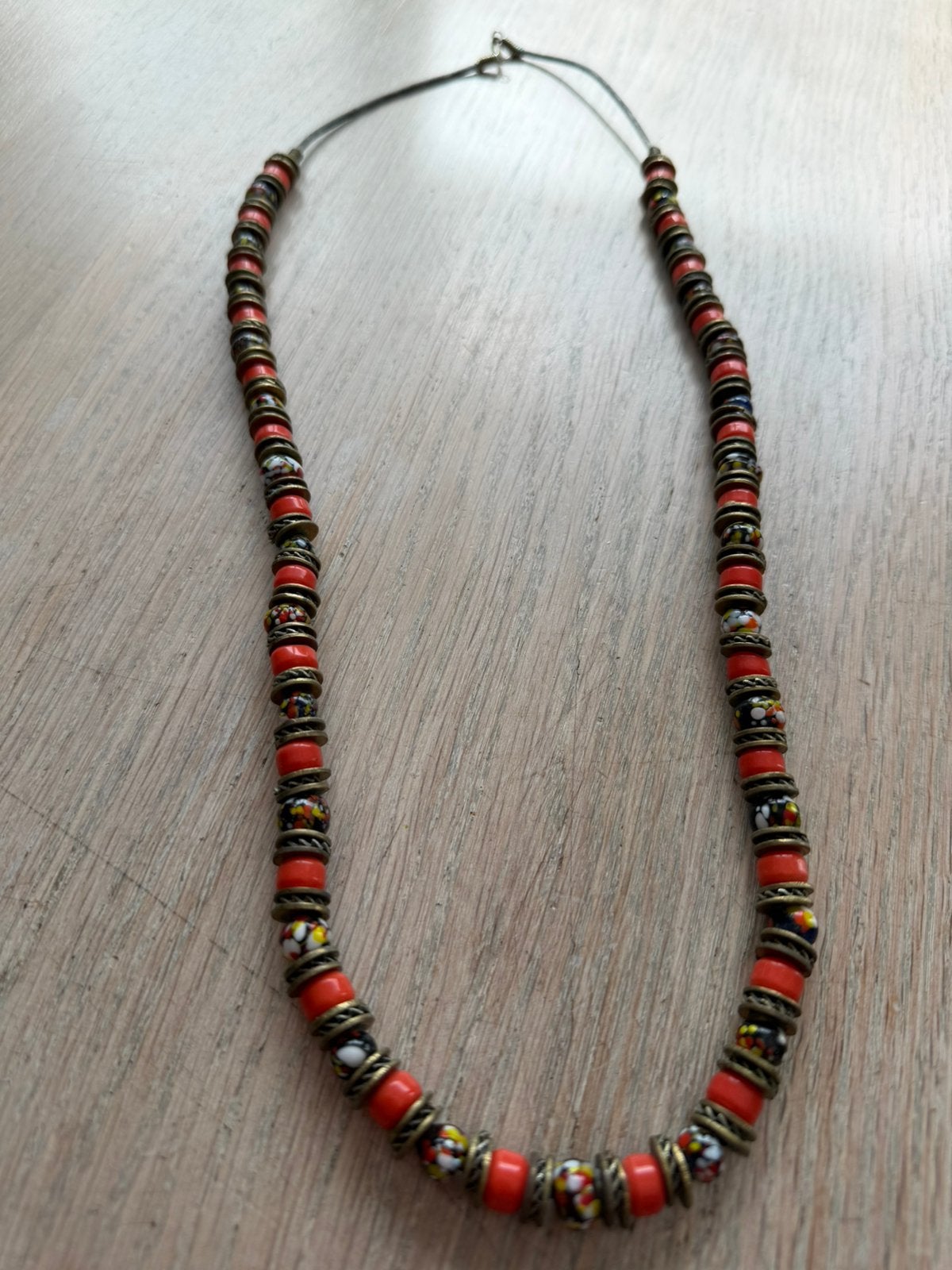 Afrikaanse ketting met oude kralen, Sieraden, Tassen en Uiterlijk, Kettingen, Ophalen of Verzenden, Zo goed als nieuw, Overige materialen