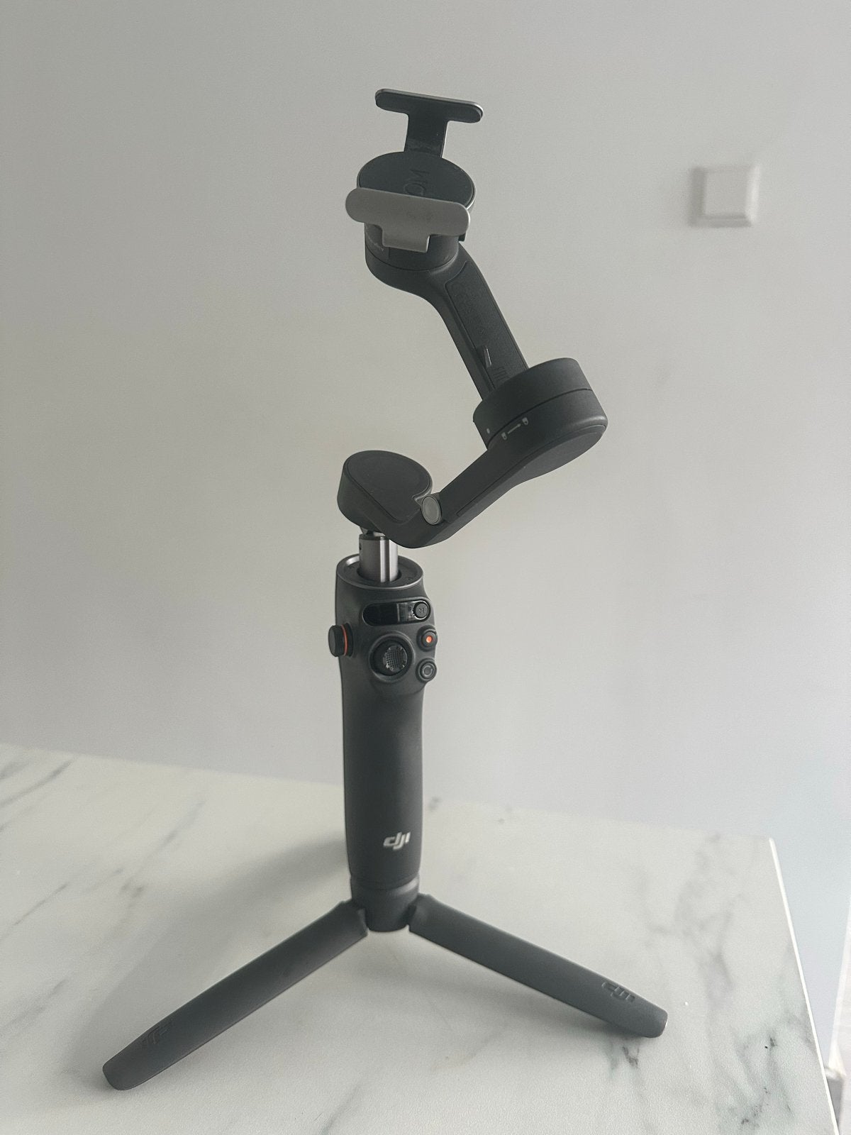 DJI Osmo Mobile 3 - Gimbal voor smartphone, DJI, Gimbal, Ophalen of Verzenden, Zo goed als nieuw