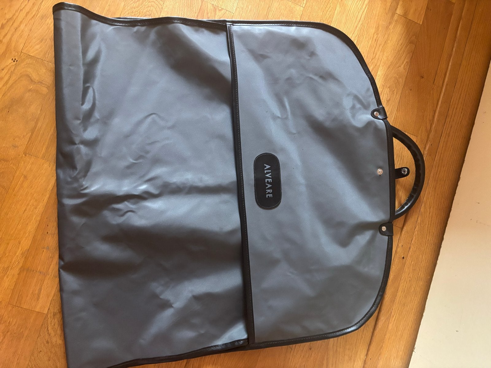 Alveare kledinghoes / reistas - Grijs, 30 cm of meer, Gebruikt, 55 tot 75 cm, Grijs