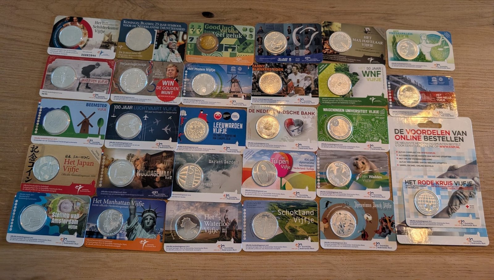 Diverse Nederlandse herdenkingsmunten (Vijfjes), Postzegels en Munten, Ophalen of Verzenden, Koningin Beatrix, Euro's, Setje