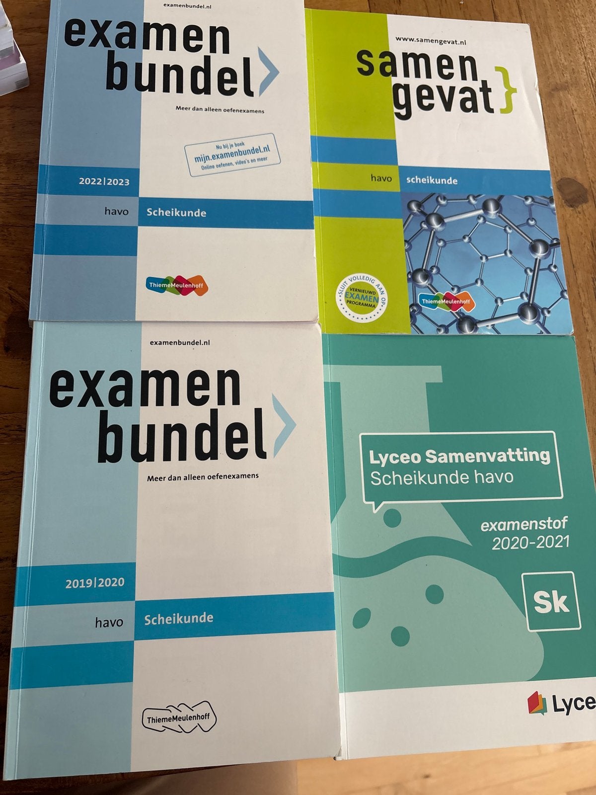 Examenbundels Scheikunde HAVO 2019-2020 & 2022-2023, Ophalen of Verzenden, Gelezen, HAVO, Scheikunde