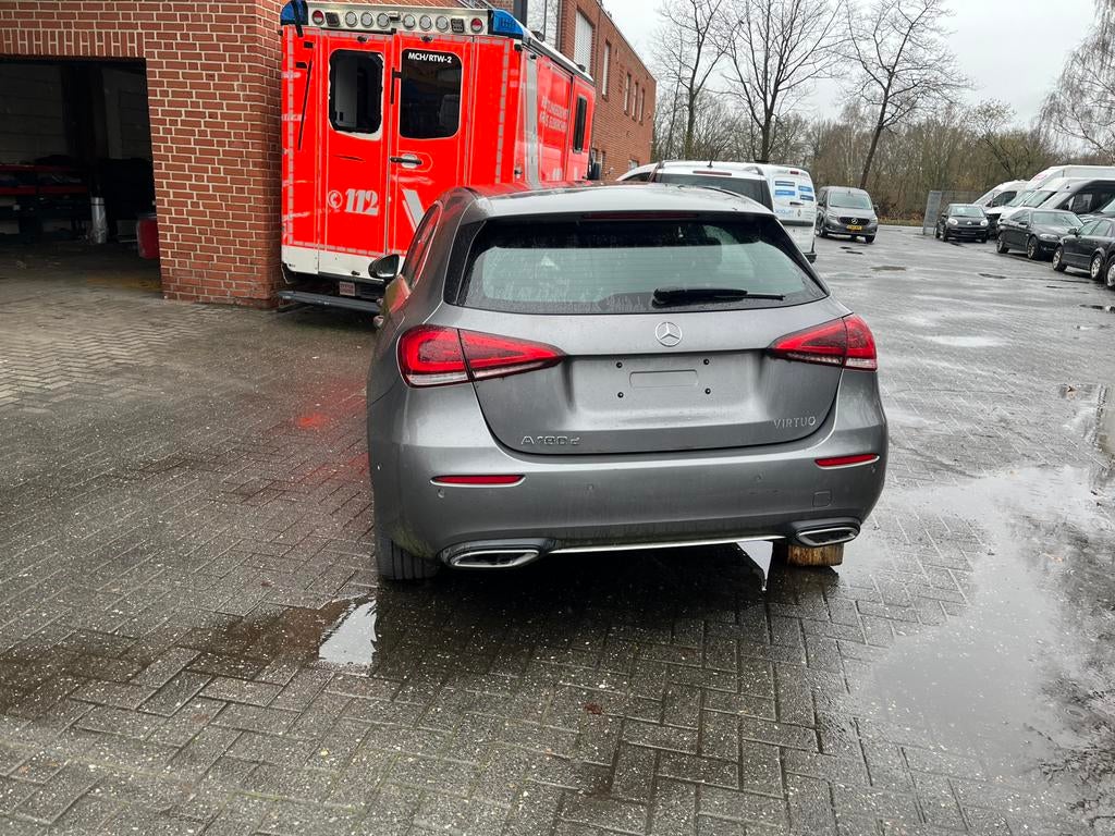 2021 Mercedes A classe voor onderdelen, Ophalen, Gebruikt, Voor, Mercedes-Benz