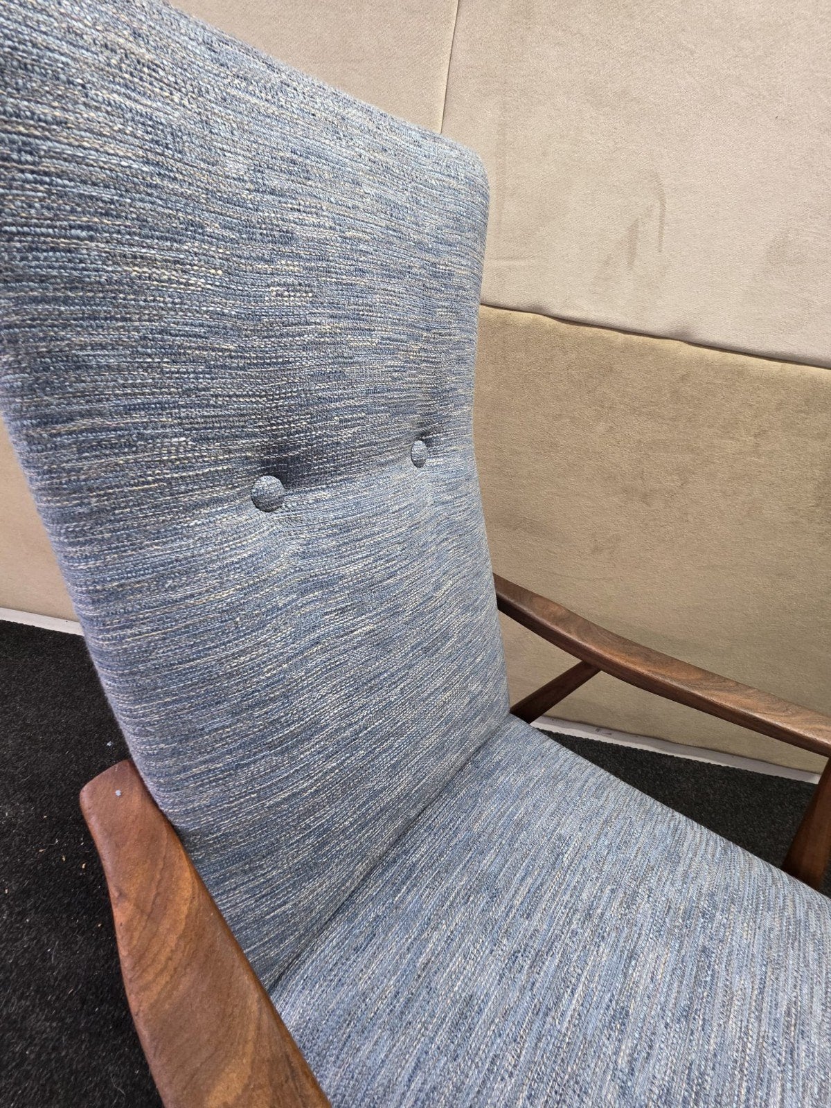 Van Teeffelen fauteuil nieuw gestoffeerd, 75 tot 100 cm, Zo goed als nieuw, Stof, 50 tot 75 cm