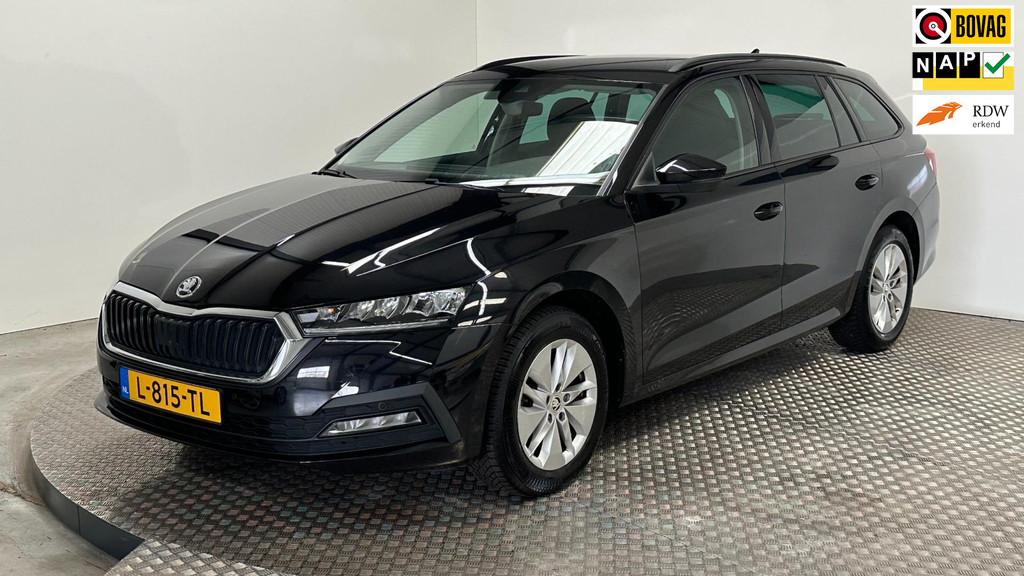 Skoda Octavia Combi 1.0 TSI Business Edition benzine navigat, Auto's, Skoda, Gebruikt, Euro 6, Zwart, Origineel Nederlands