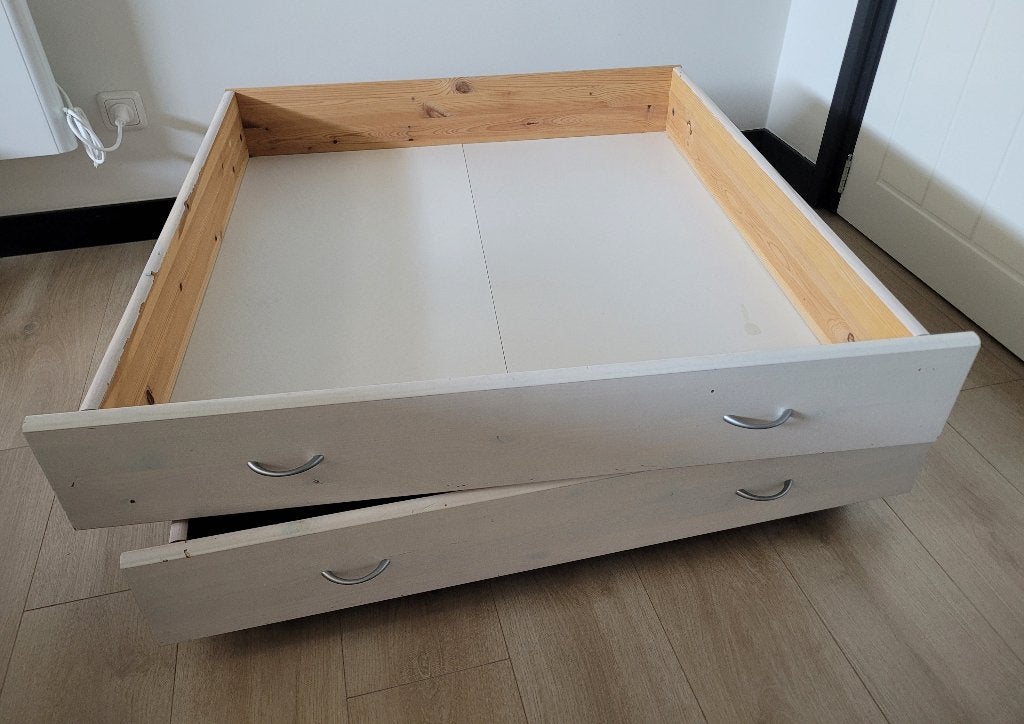 Twee laden voor opbergruimte onder bed, Huis en Inrichting, Slaapkamer | Bedden, Ophalen, Overige materialen, Gebruikt, Wit